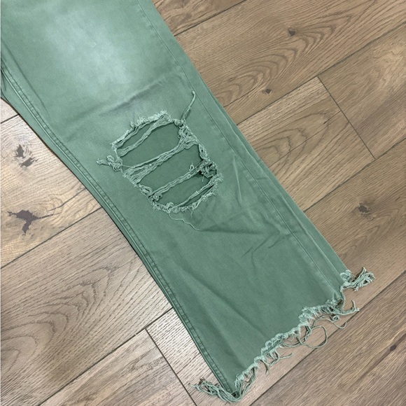 Vervet Leslie 90s Crop Flare Distressed Green Women's Denim Jeans | Size 31 - Picture 5 of 6